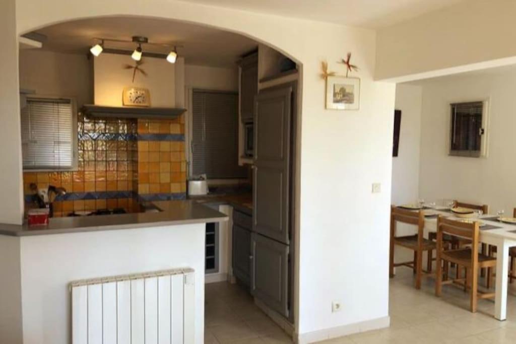 Appartement 60M2 - 2 Chambres A Une Minute Des Plages, Parking Prive Sausset-les-Pins Exterior foto